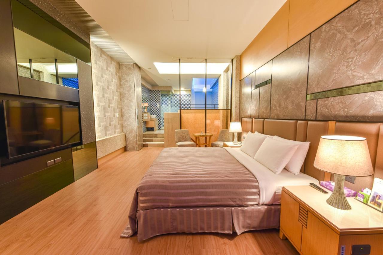 Purple Garden Motel Καοσιούνγκ Εξωτερικό φωτογραφία